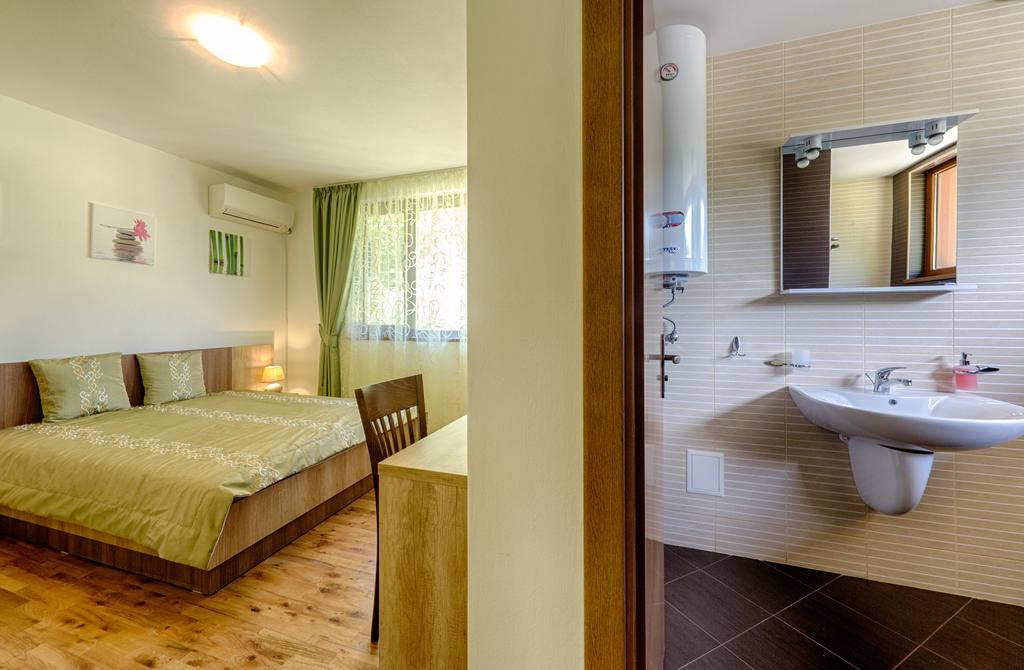 Guest House Vitora Ribaritsa Bilik gambar